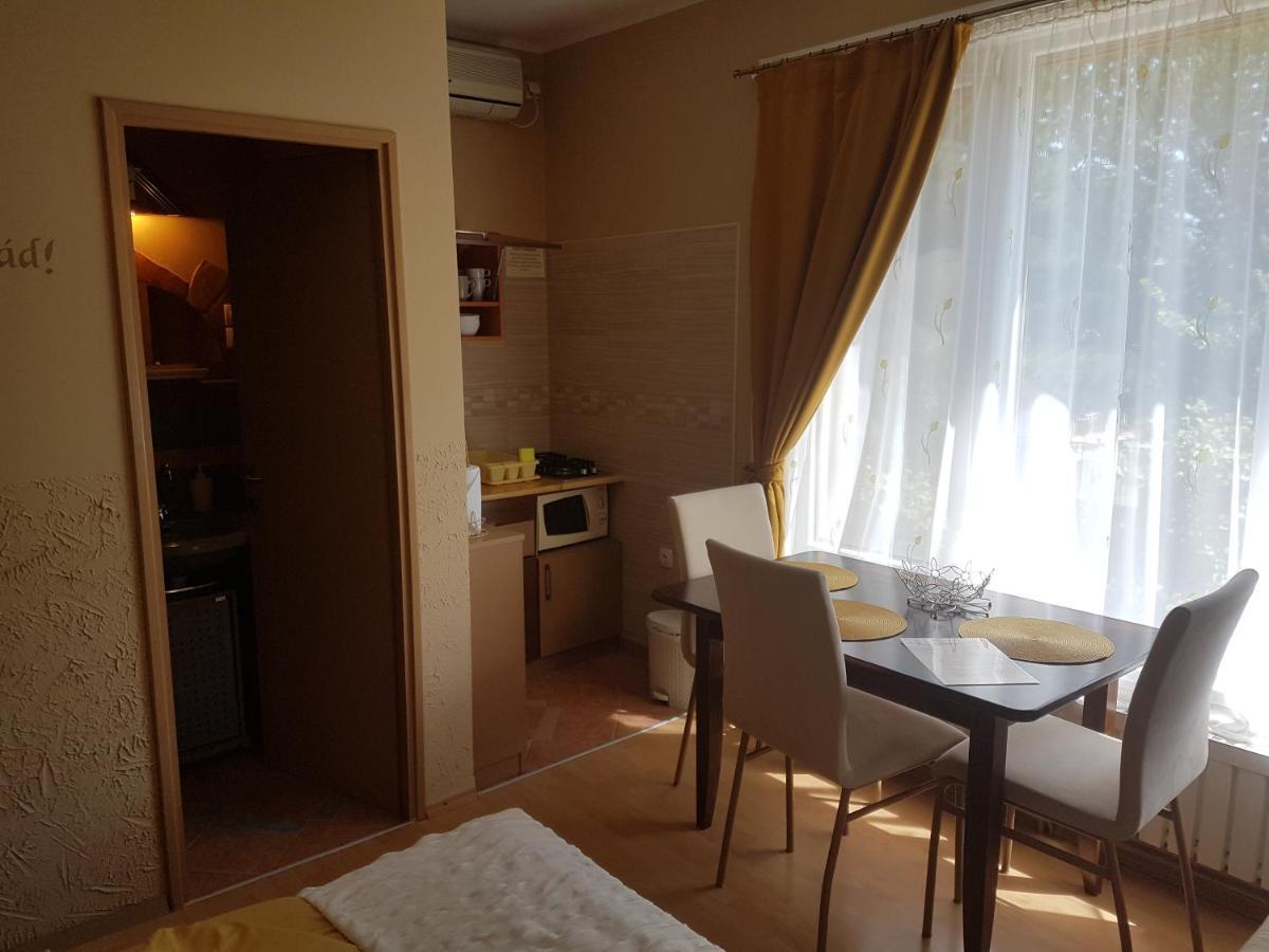 Rozsa Apartman Alsóörs Eksteriør bilde